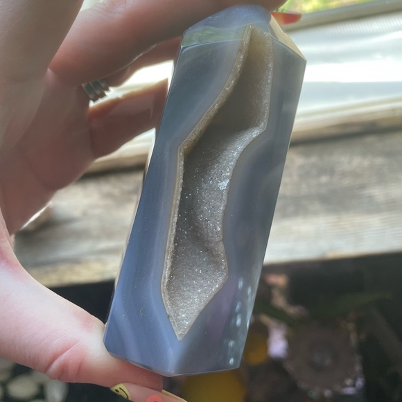 Showing - Picture 5 of 16